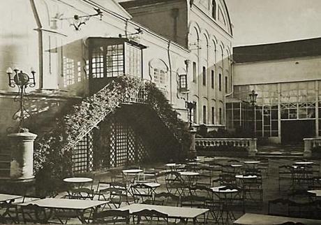 Parque de Diversiones de la Ciudad Lineal 03-Ciudad Lineal_terraza teatro-2