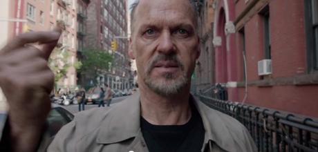 Michael Keaton toca el cielo en el primer tráiler de 'Birdman'