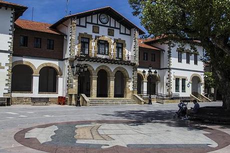 Plencia - Regada por la ría Butrón Plencia, Vizcaya