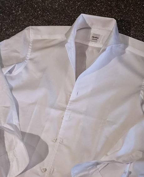 Cuando la diferencia está en los detalles: Camisa bespoke de B&Tailor. Cuando la diferencia está en los detalles: Camisa bespoke de B&Tailor.