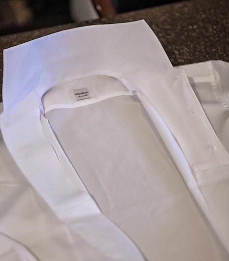 Cuando la diferencia está en los detalles: Camisa bespoke de B&Tailor. Cuando la diferencia está en los detalles: Camisa bespoke de B&Tailor.