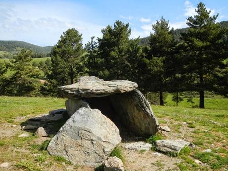 Dolmen de la Paborda. La Molina (Girona) Dolmen de la Paborda. La Molina (Girona)