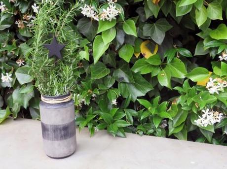 Un DIY ( de tarros de aceitunas) tarros2