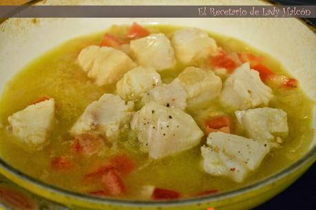 Crema templada de guisantes con lomos de merluza austral de La Sirena Crema templada de guisantes con lomos de merluza austral de La Sirena