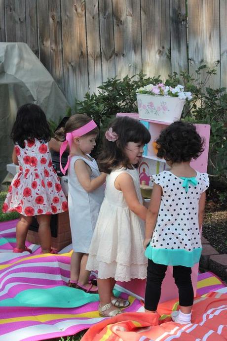 Eugenia cumple 3: La Piñata image