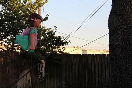 Eugenia cumple 3: La Piñata image