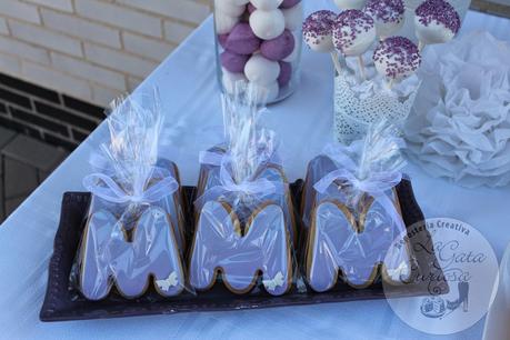 UNA, DOS, TRES MESAS DULCES EN UNA (MESA DULCE LILA) UNA, DOS, TRES MESAS DULCES EN UNA (MESA DULCE LILA)