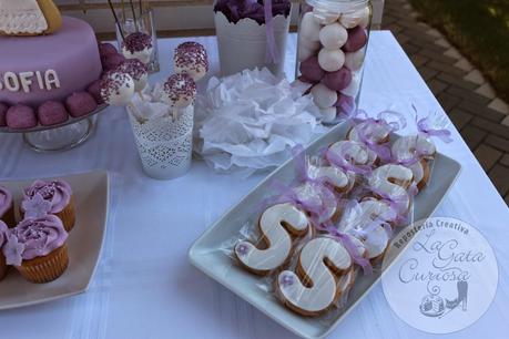 UNA, DOS, TRES MESAS DULCES EN UNA (MESA DULCE LILA) UNA, DOS, TRES MESAS DULCES EN UNA (MESA DULCE LILA)