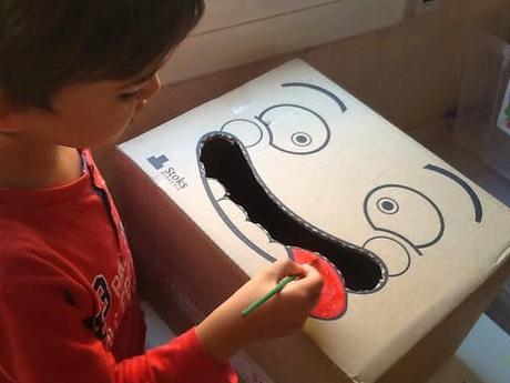 Una caja de cartón,una caja de sorpresas con Stockdidactic. Una caja de cartón,una caja de sorpresas con Stockdidactic.