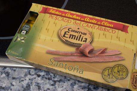 Melocotones rellenos de ensalada con anchoas Melocotones rellenos de ensalada con anchoas