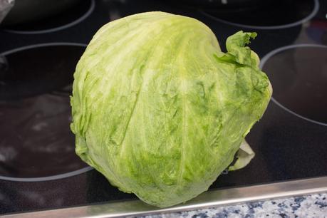 Melocotones rellenos de ensalada con anchoas Melocotones rellenos de ensalada con anchoas