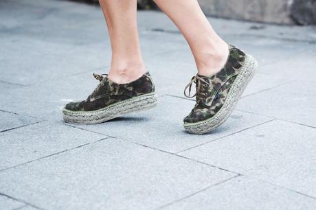 Sonar with Bershka Sonar_Barcelona-Bershka-Outfit-Street_Style-Levis-Crochet-Gaimo_Espadrilles-32