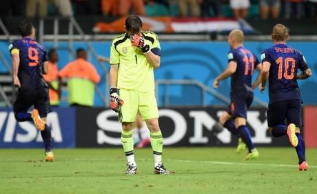 Fuente: marca.com 31630x387 31630x387 Casillas hundido en el partido ante Holanda españa España, demuestra quién eres 3