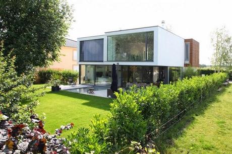 Casa Actual en Luxemburgo /  Modern House in Luxemburgo