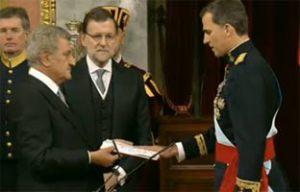 Un momento histórico. O dos. Posada se dirige a Felipe VI: