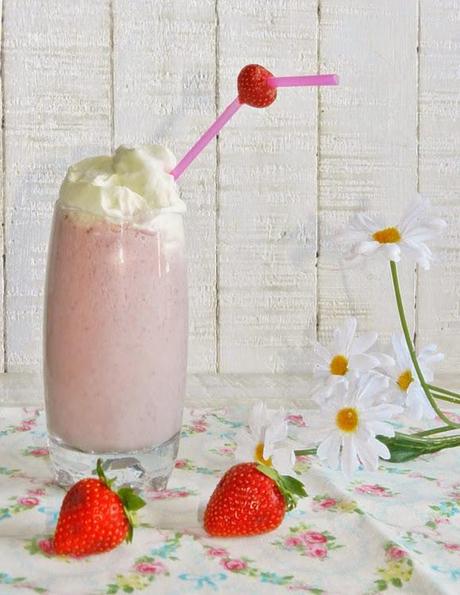 Batido de fresas y lychee Batido de fresas y lychee