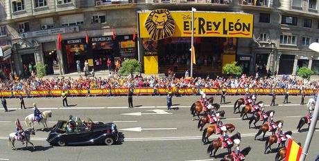 El entusiasmo por la monarquía del pueblo español(En imágenes) El entusiasmo por la monarquía del pueblo español(En imágenes)