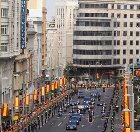 El entusiasmo por la monarquía del pueblo español(En imágenes) El entusiasmo por la monarquía del pueblo español(En imágenes)