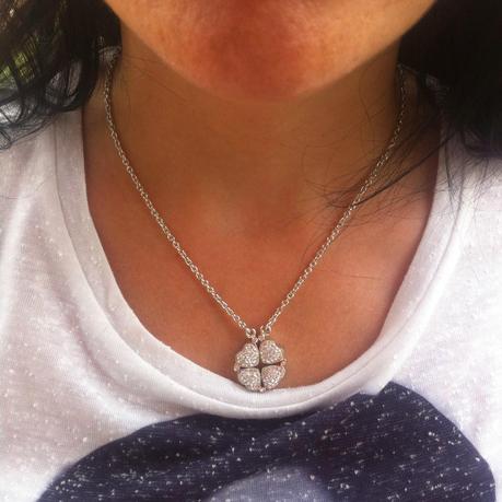 Moda Camiseta Primark, Shorts Encaje y Bolso Perro Moda Camiseta Primark, Shorts Encaje y Bolso Perro