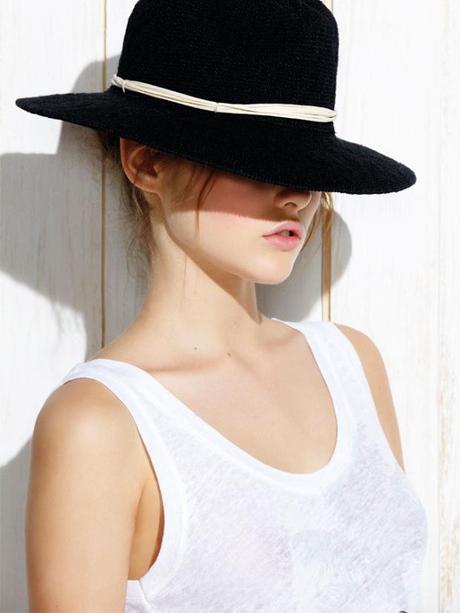 Oysho Lookbook By the Sea and Lookbook Chic Tribal Oysho Chic Tribal