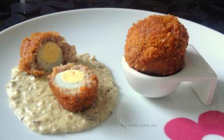 HUEVOS A LA ESCOCESA CON SALSA DE SETAS TRUFADAS HUEVOS A LA ESCOCESA CON SALSA DE SETAS TRUFADAS