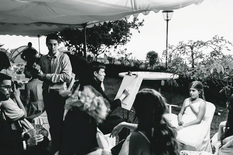 Guest presents Guest presents