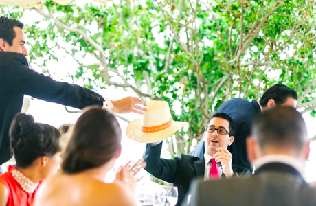 Guest presents Guest presents