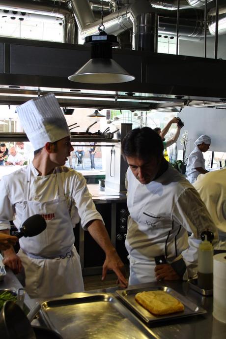 Mis vivencias dentro de la cocina de José Carlos García por la Beca Cerveza Victoria