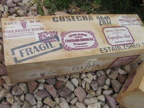 Encargo de unas cajas con temática de vinos y licores