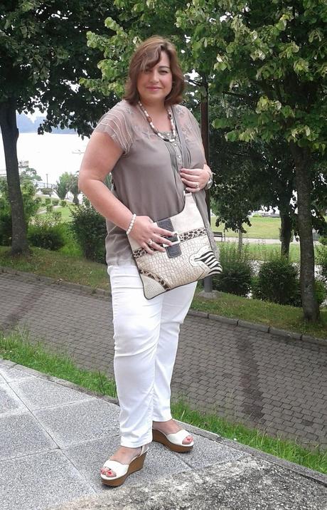 A mi estilo: Blusa bordada A mi estilo: Blusa bordada