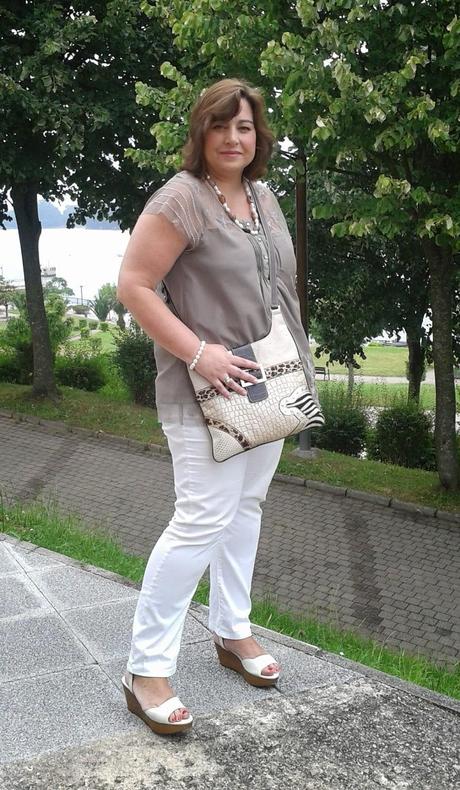 A mi estilo: Blusa bordada A mi estilo: Blusa bordada