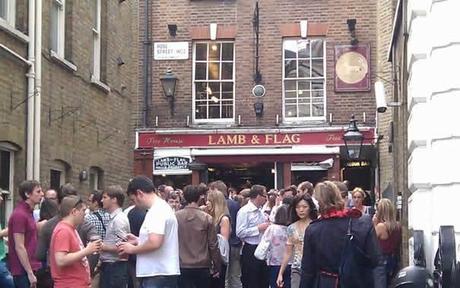 Pub de Londres Lamb & Flag