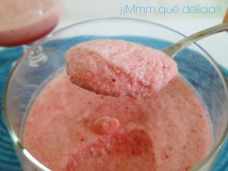 MOUSSE DE FRESAS MOUSSE DE FRESAS