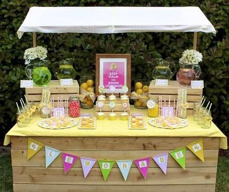 ¡Pon una barra libre de limonada en tu boda! ¡Pon una barra libre de limonada en tu boda!