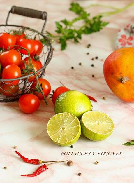 Salmón con salsa de mango y lima Salmón con salsa de mango y lima