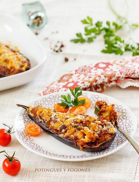 Berenjenas rellenas de gambas ......... ( Plato de reciclaje ) Berenjenas rellenas de gambas ......... ( Plato de reciclaje )