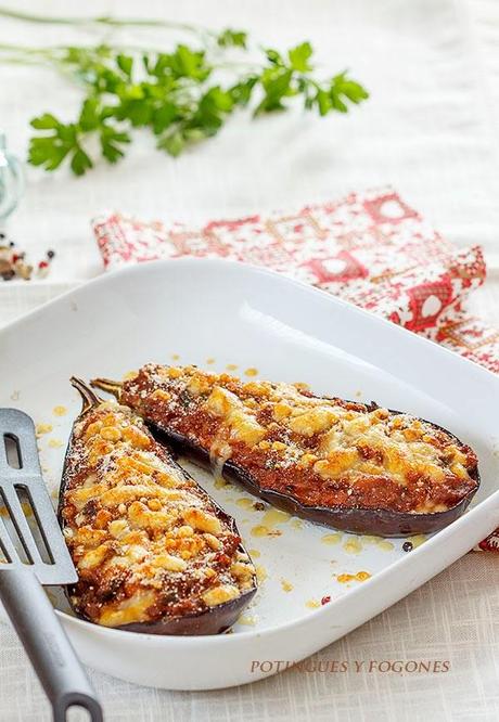 Berenjenas rellenas de gambas ......... ( Plato de reciclaje ) Berenjenas rellenas de gambas ......... ( Plato de reciclaje )