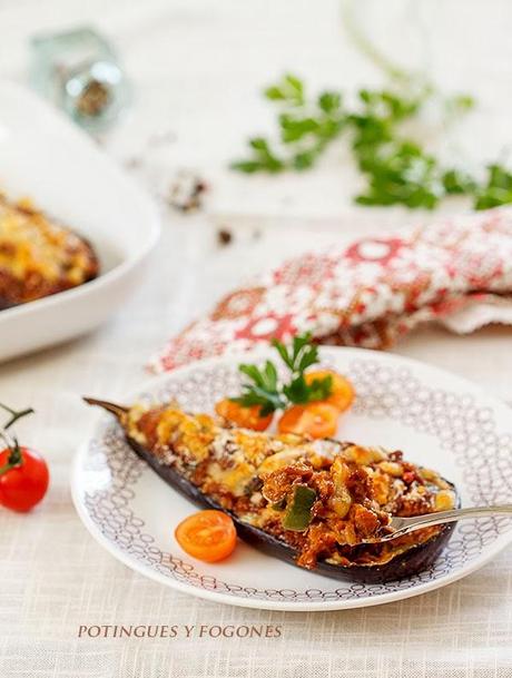 Berenjenas rellenas de gambas ......... ( Plato de reciclaje ) Berenjenas rellenas de gambas ......... ( Plato de reciclaje )