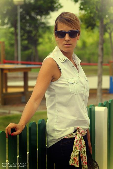 Con fajín de flores Con fajín de flores