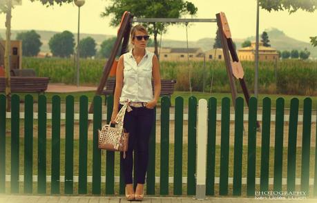 Con fajín de flores Con fajín de flores