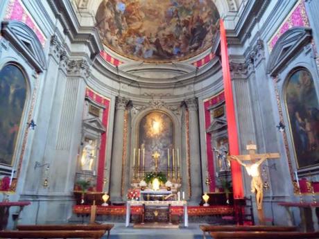 Interior de la Iglesia de San Filippo Neri