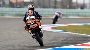 Miller, Rabat y Espargaró consiguen la pole en la catedral del motociclismo 08miller,98karelhanika,action,gpassen,wheelie__gh25321_slideshow_169