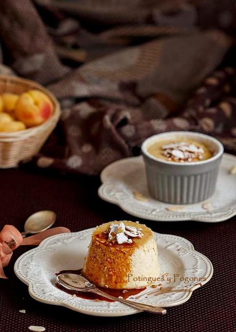 Pudin de requesón y albaricoque con salsa toffe Pudin de requesón y albaricoque con salsa toffe