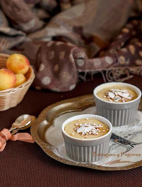 Pudin de requesón y albaricoque con salsa toffe Pudin de requesón y albaricoque con salsa toffe