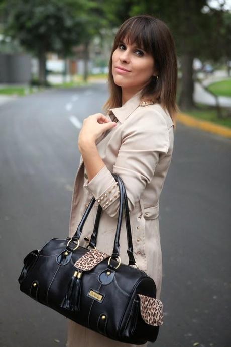 Mis looks el trench coat con tachas Gabardina, trench coat, basicos de armario, mis looks , Paola Blass