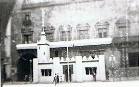 La Foguera de la «Plasa del Achuntament» (2.ª parte) La Foguera de la «Plasa del Achuntament» (2.ª parte)