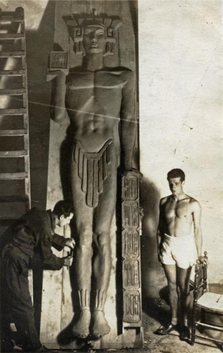 La Foguera de la «Plasa del Achuntament» (2.ª parte) La Foguera de la «Plasa del Achuntament» (2.ª parte)