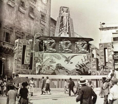 La Foguera de la «Plasa del Achuntament» (2.ª parte) La Foguera de la «Plasa del Achuntament» (2.ª parte)