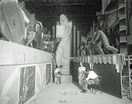 La Foguera de la «Plasa del Achuntament» (2.ª parte) La Foguera de la «Plasa del Achuntament» (2.ª parte)