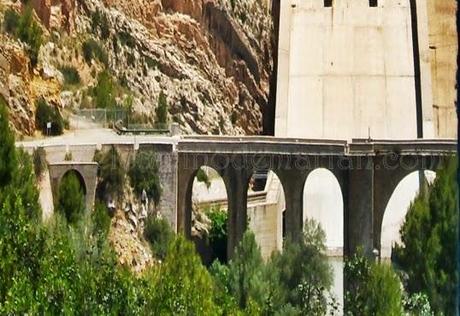 El río Cabriel y el embalse de Contreras, entre Cuenca y Valencia